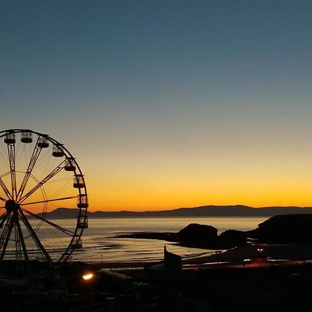 Palm Cove Bundoran Luxurious Sea View Balcony Free Wifi Netflix Sleeps 5 Lägenhet Exteriör bild
