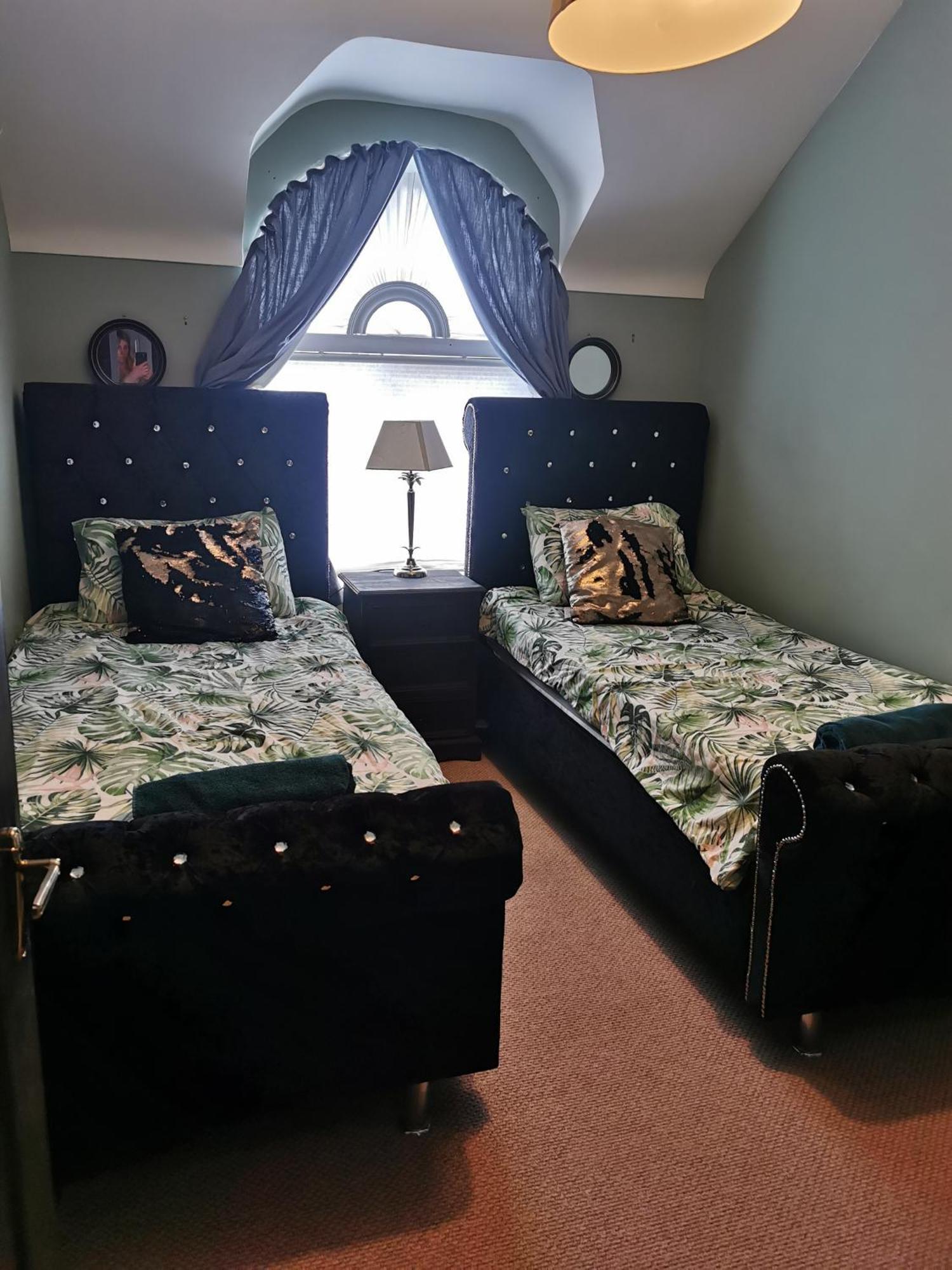Palm Cove Bundoran Luxurious Sea View Balcony Free Wifi Netflix Sleeps 5 Lägenhet Exteriör bild