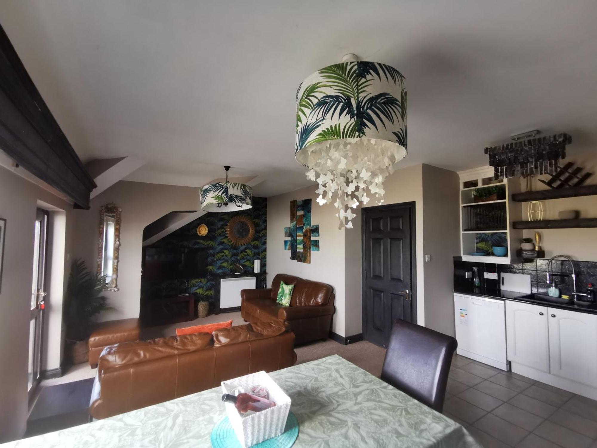 Palm Cove Bundoran Luxurious Sea View Balcony Free Wifi Netflix Sleeps 5 Lägenhet Exteriör bild