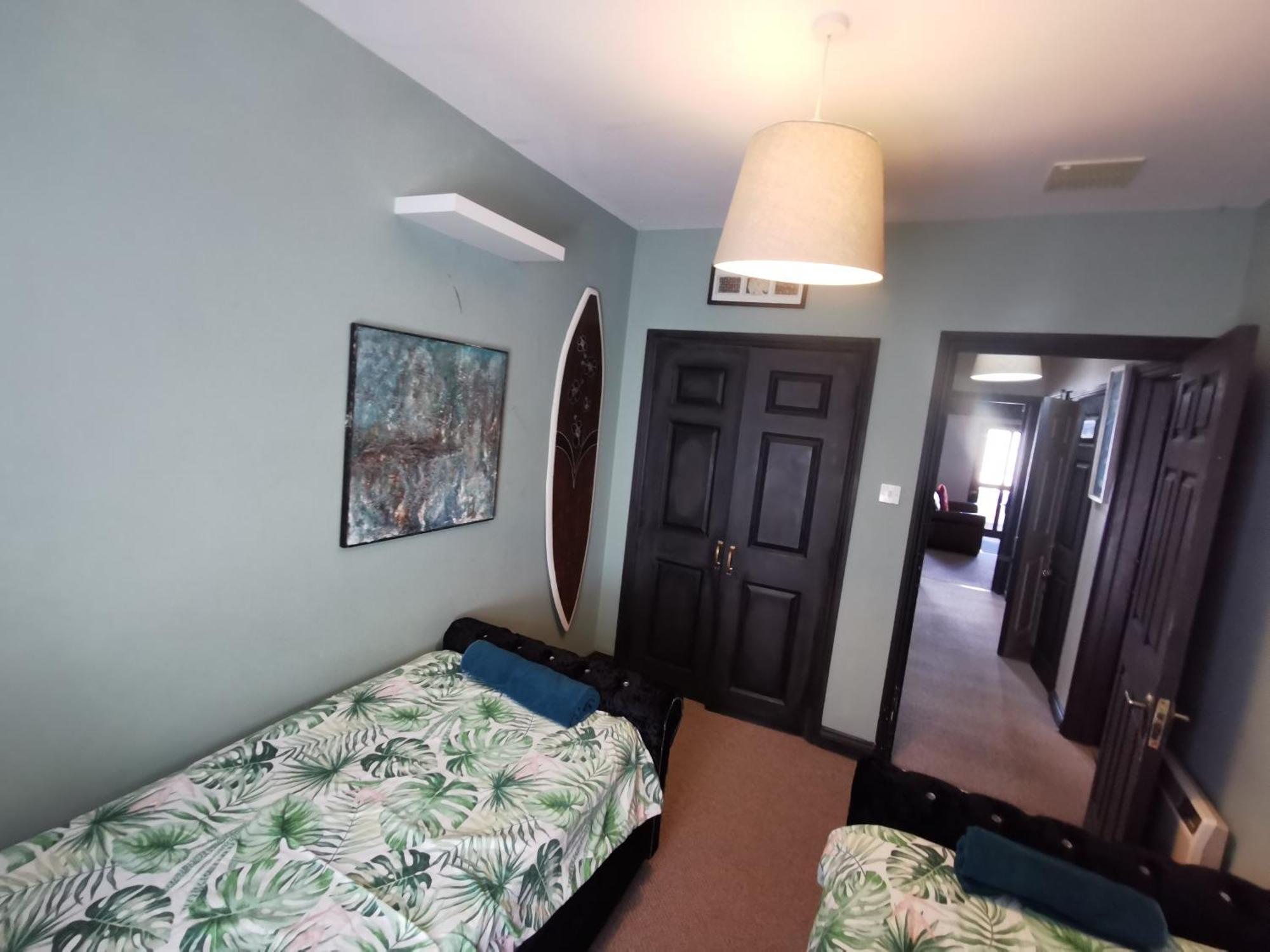 Palm Cove Bundoran Luxurious Sea View Balcony Free Wifi Netflix Sleeps 5 Lägenhet Exteriör bild